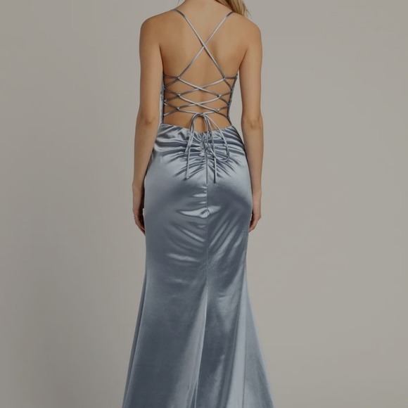 Lulu's Love the Allure Stretch Satin Mermaid Gown Size L - Picture 1 of 11
